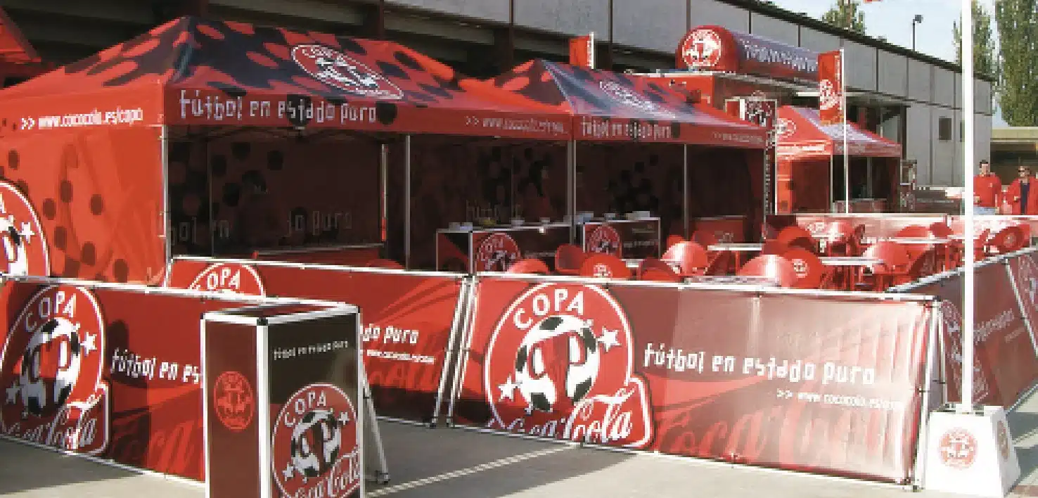 Alquiler de carpas para eventos con vallas publicitarias madrid